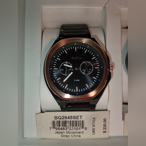 Men & Women's watch set - Picture 2 of 7